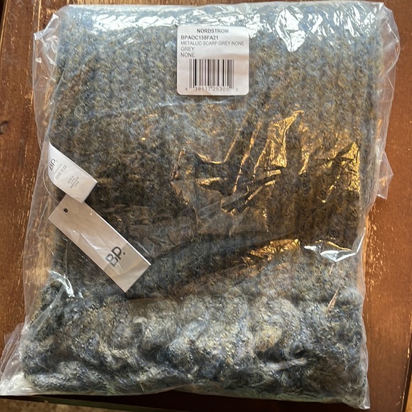 BP Metallic Fringed Scarf, Gray | One Size - Picture 9 of 9